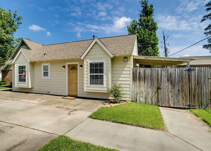 Cozy Shenandoah Home < 2 Mi To The Woodlands Mall!